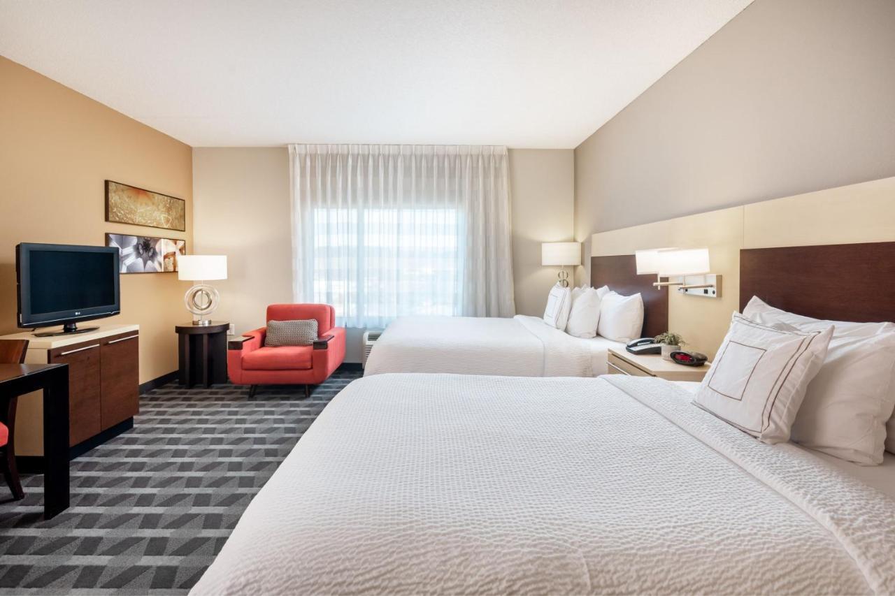Towneplace Suites By Marriott Charlotte מורסוויל מראה חיצוני תמונה