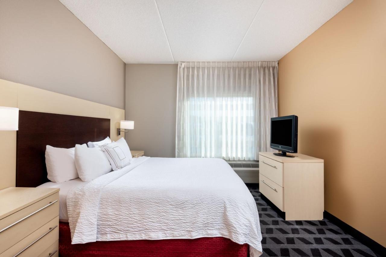 Towneplace Suites By Marriott Charlotte מורסוויל מראה חיצוני תמונה