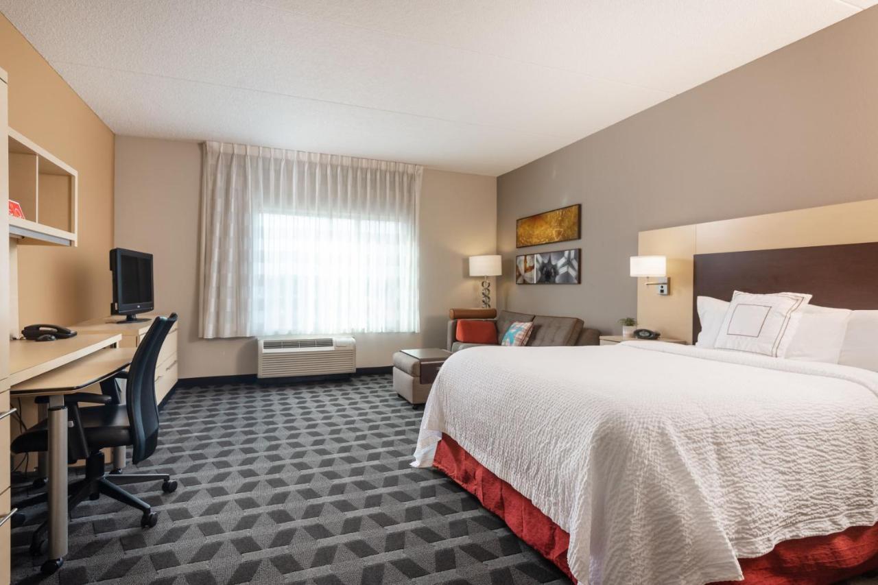Towneplace Suites By Marriott Charlotte מורסוויל מראה חיצוני תמונה