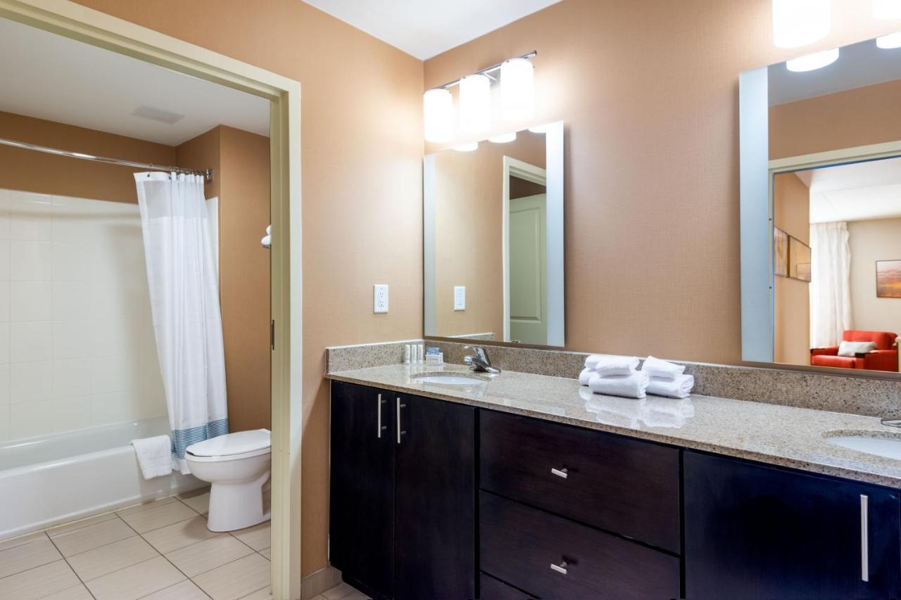 Towneplace Suites By Marriott Charlotte מורסוויל מראה חיצוני תמונה