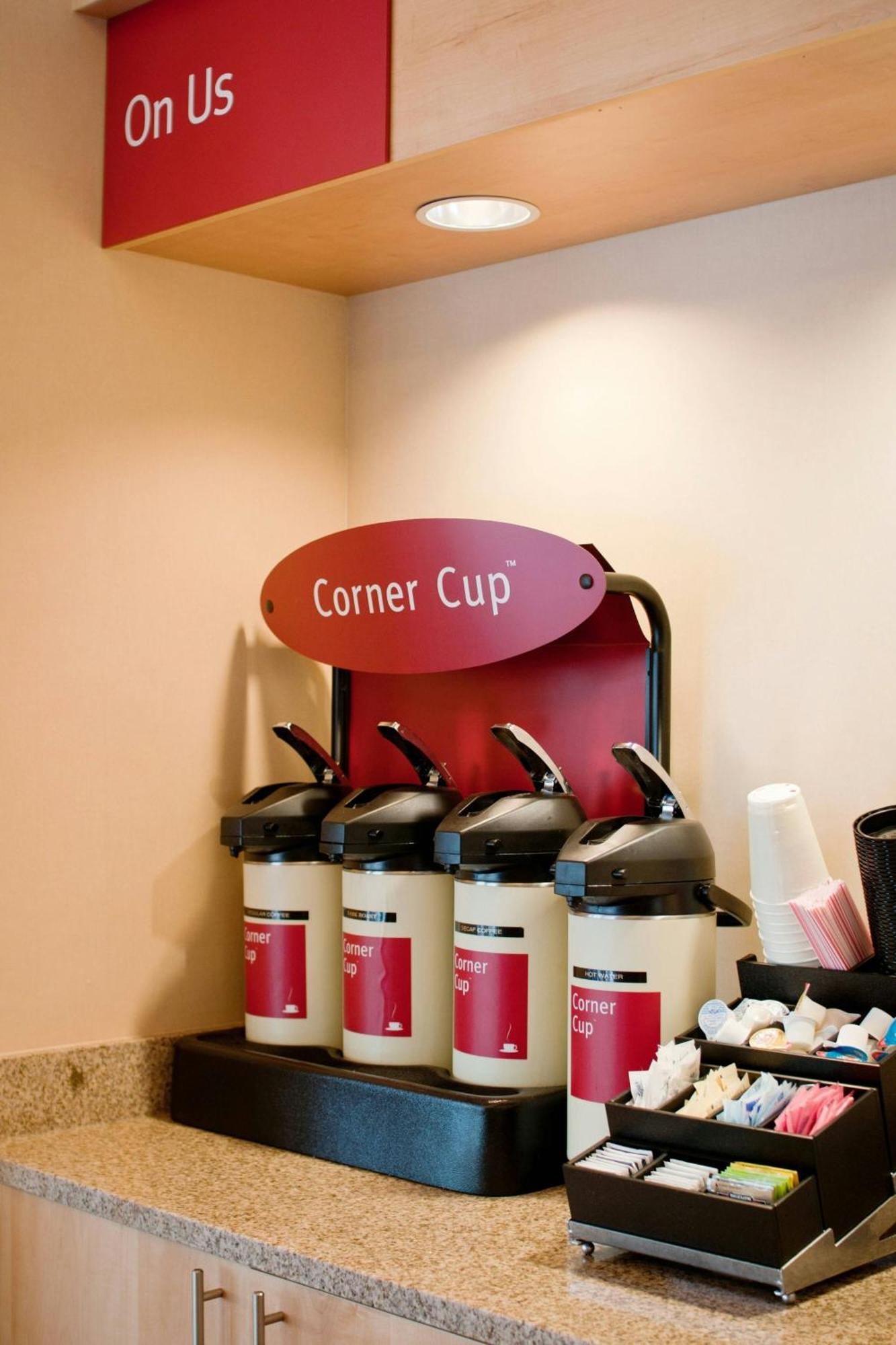 Towneplace Suites By Marriott Charlotte מורסוויל מסעדה תמונה
