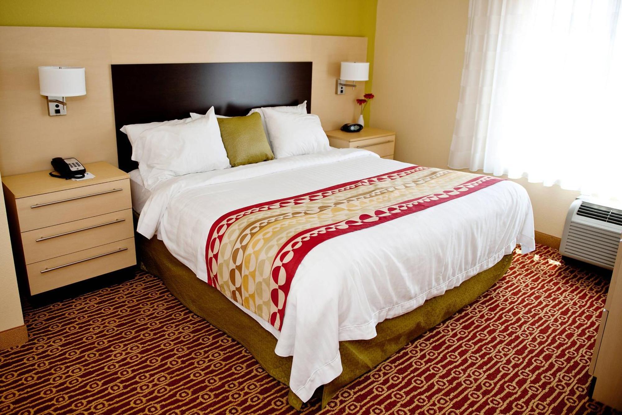 Towneplace Suites By Marriott Charlotte מורסוויל מראה חיצוני תמונה
