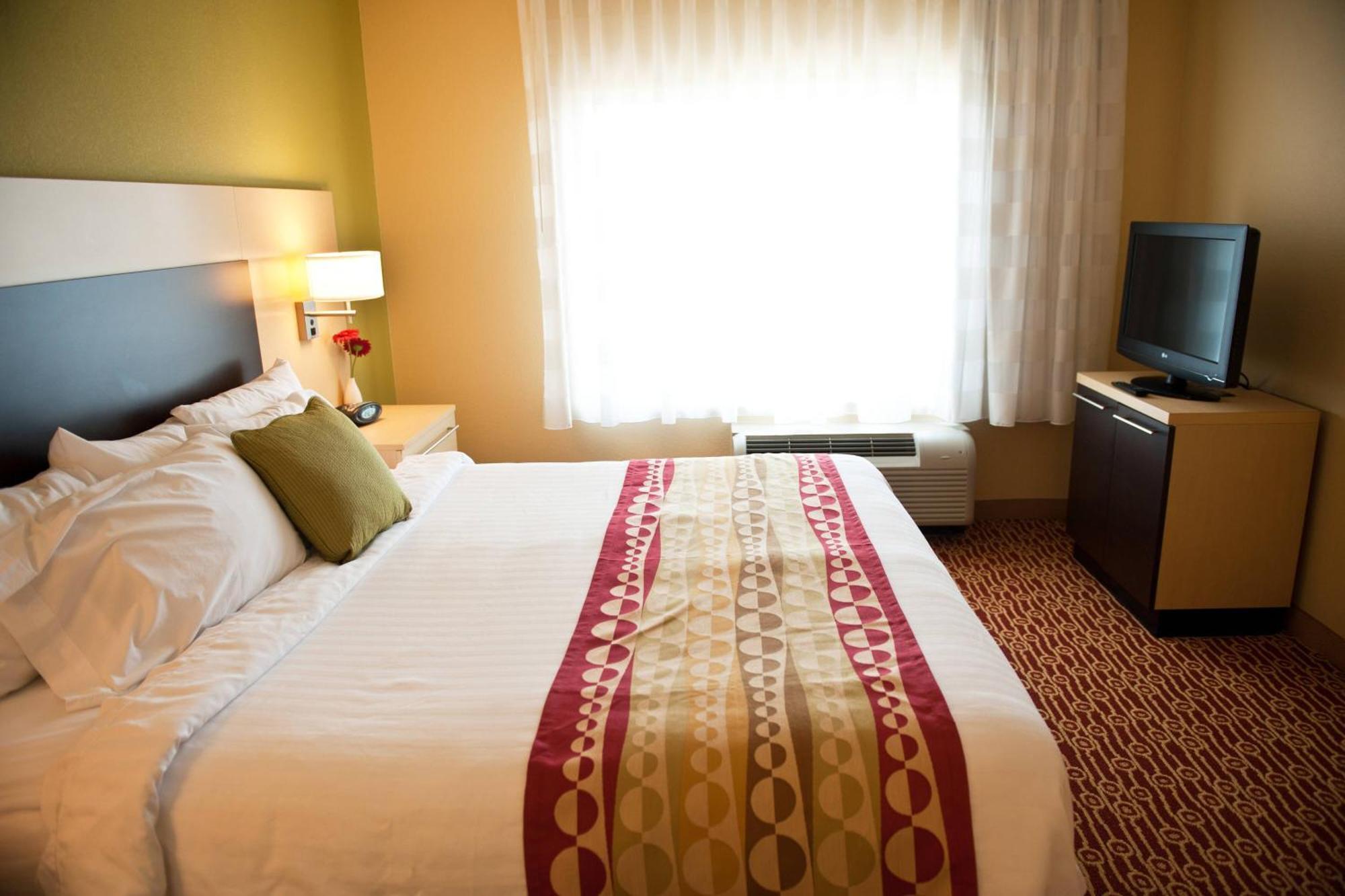 Towneplace Suites By Marriott Charlotte מורסוויל מראה חיצוני תמונה